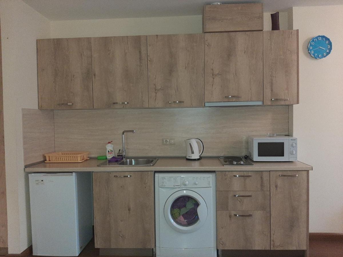 Pride Properties Welcomes You At 17 Buzant St 11-166 Yerevan Armenia Екстер'єр фото