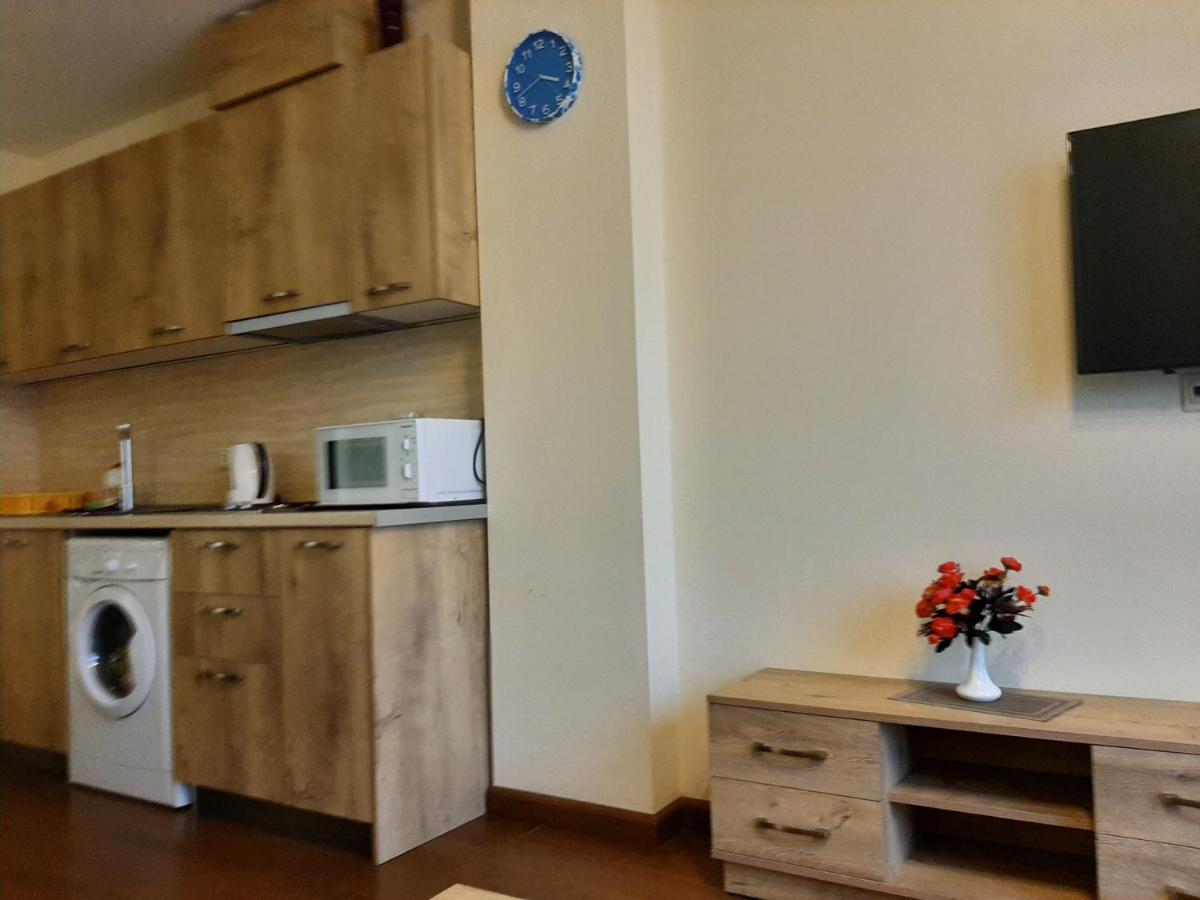 Pride Properties Welcomes You At 17 Buzant St 11-166 Yerevan Armenia Екстер'єр фото