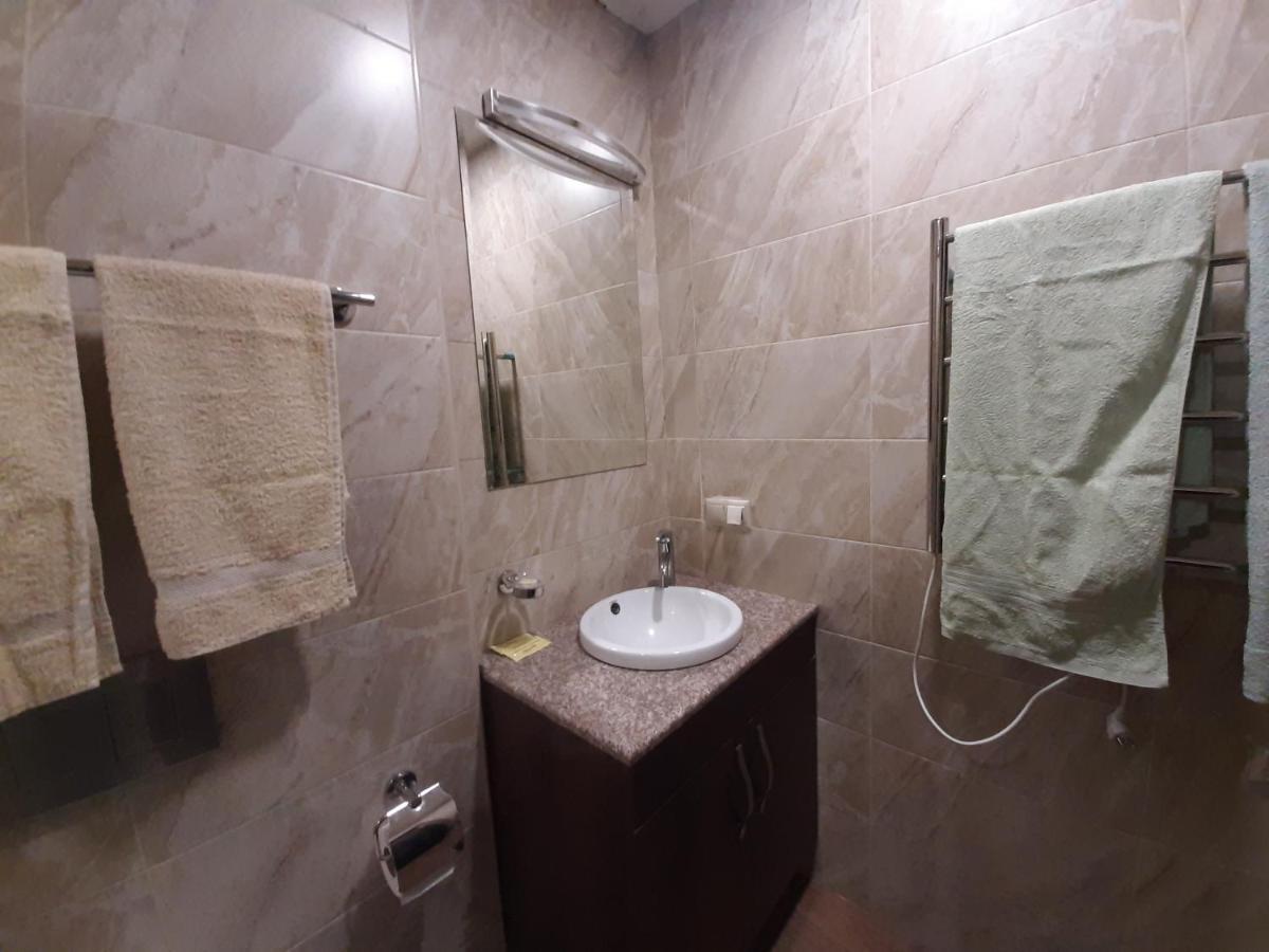 Pride Properties Welcomes You At 17 Buzant St 11-166 Yerevan Armenia Екстер'єр фото
